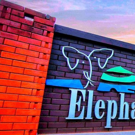 Elephas Resort & Spa سيغيرِيا المظهر الخارجي الصورة
