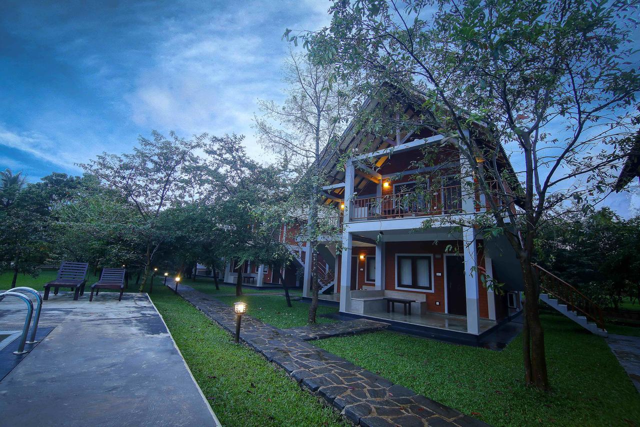 Elephas Resort & Spa سيغيرِيا المظهر الخارجي الصورة