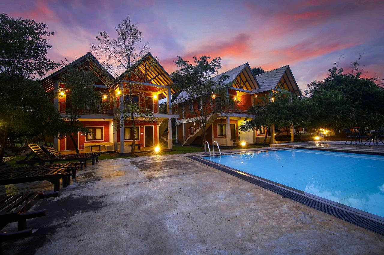 Elephas Resort & Spa سيغيرِيا المظهر الخارجي الصورة